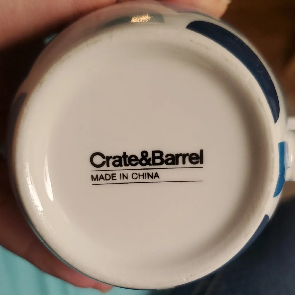 Crate & Barrel 2 Set Mugs Blue Mermaid‎ Scale